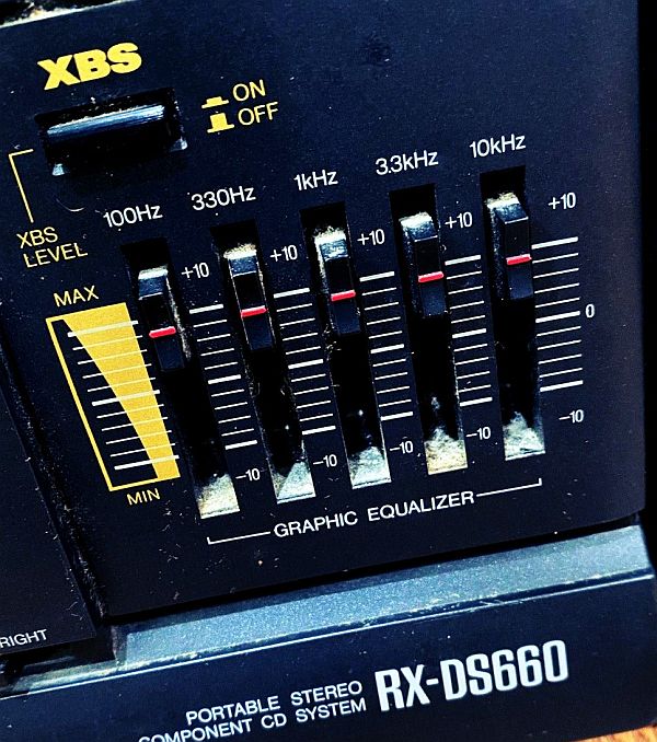 Panasonic RX-DS660 boombox